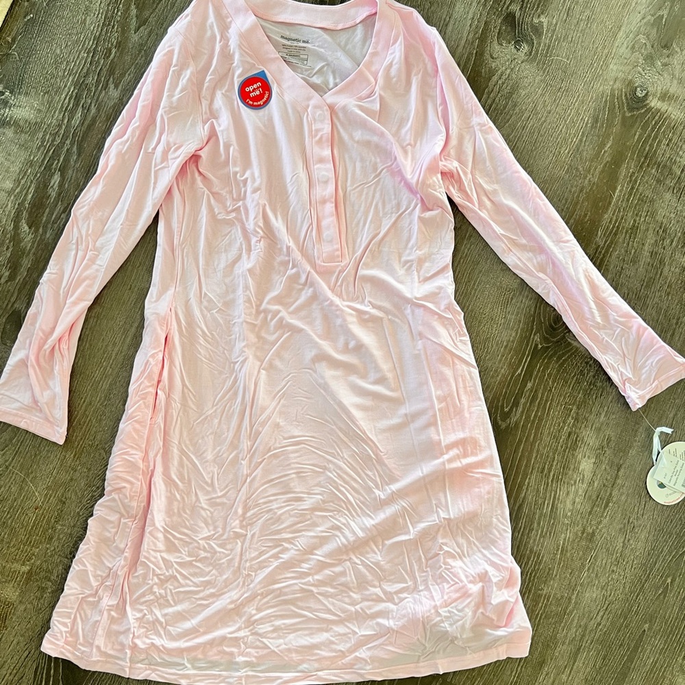 Magnetic me mom nightgown
